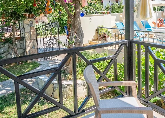 Loya داليان