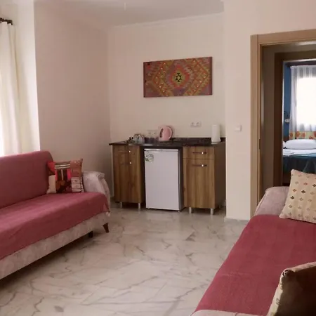 Loya Hotel
