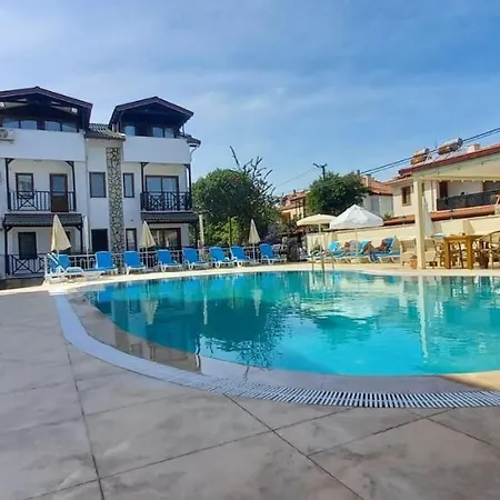 Hotel Loya *